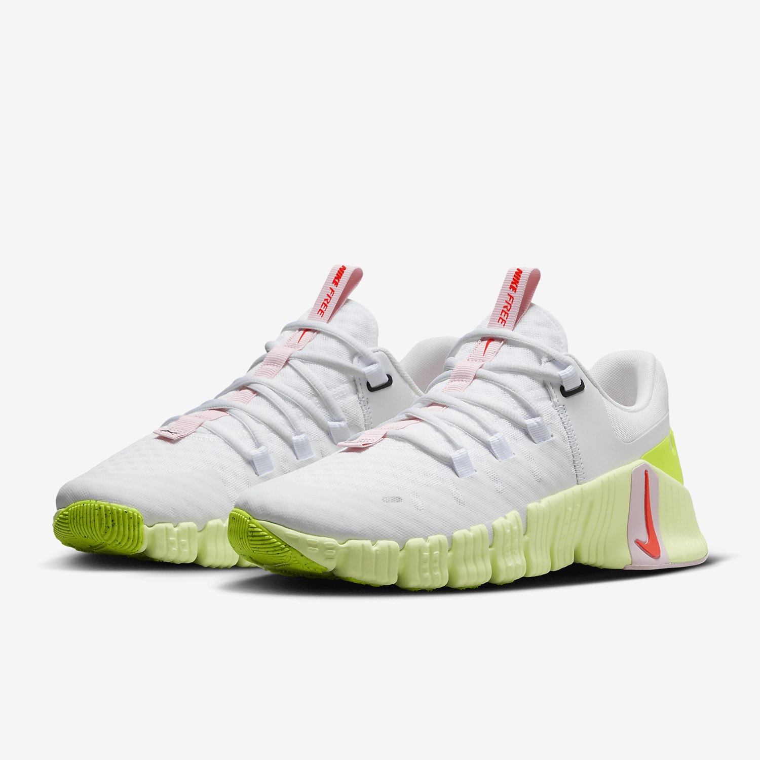 รองเท้าฝึกซ้อมกีฬา Nike Free M - Nike Shoes Free Metcon 5 บทวิจารณ์และราคา